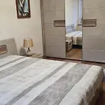 Sea And Forest Escape Apartment